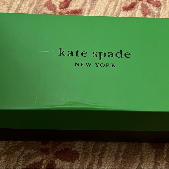NEW KATE SPADE ♠️ SLIDES 8! - Picture 5 of 5